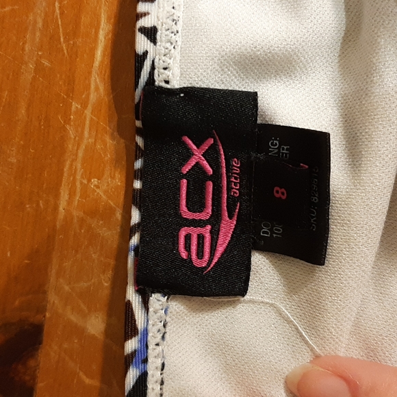 Bikini - Picture 2 of 2